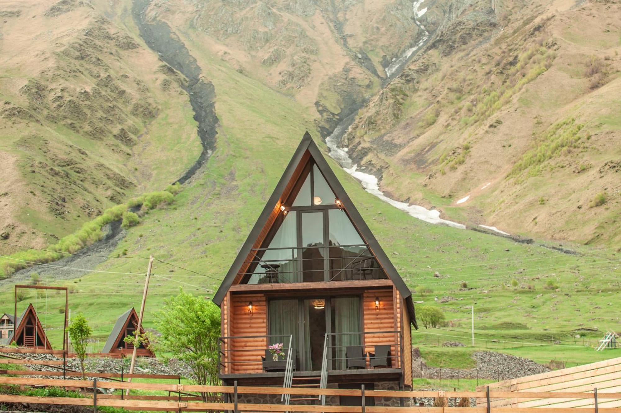 Sunset Cottage Kazbegi Bagian luar foto